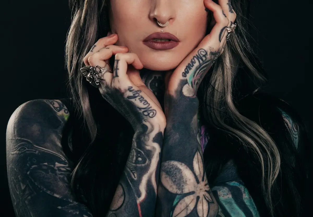 Татуювання blackwork на руках
